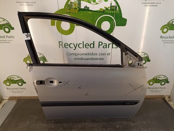 Puerta Delantera Derecha Reanult Megane 2 (04410483)