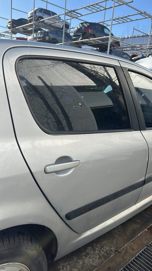 PEUGEOT 307 XS 1.6 5P (KHJ939)