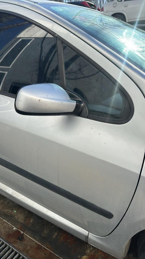 PEUGEOT 307 XS 1.6 5P (KHJ939)