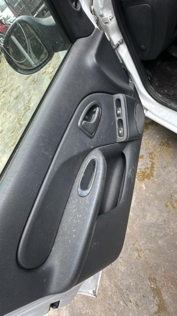 RENAULT CLIO MIO 5P CONFORT PACK (OOI560)