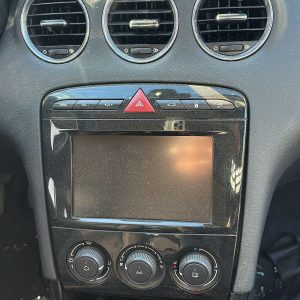 PEUGEOT 408 ALLURE 2.0 (AB211DN)