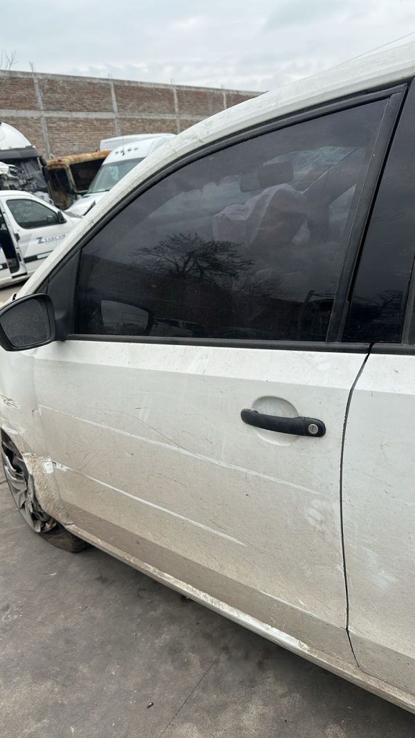 VW VOLKSWAGEN TAKE UP! 1.0 MPI (OMF480)