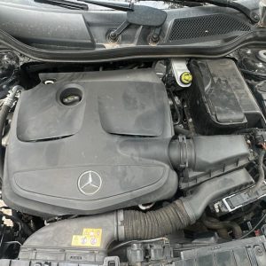 MERCEDES BENZ GLA 200 (AB747UC)