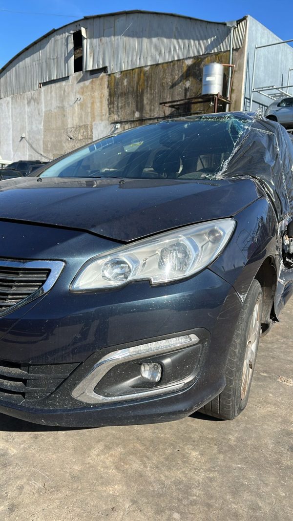 PEUGEOT 408 ALLURE 2.0 (AB211DN)