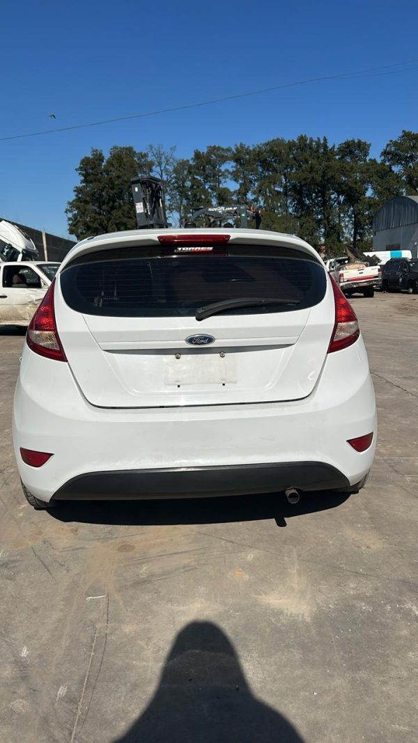 FORD FIESTA KINETIC DESIGN TITANIUM (KFV367)