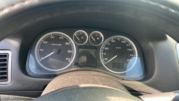 PEUGEOT 307 XS 1.6 5P (KHJ939)