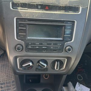 VW VOLKSWAGEN SURAN 1.6L 5D 717 (OAL132)