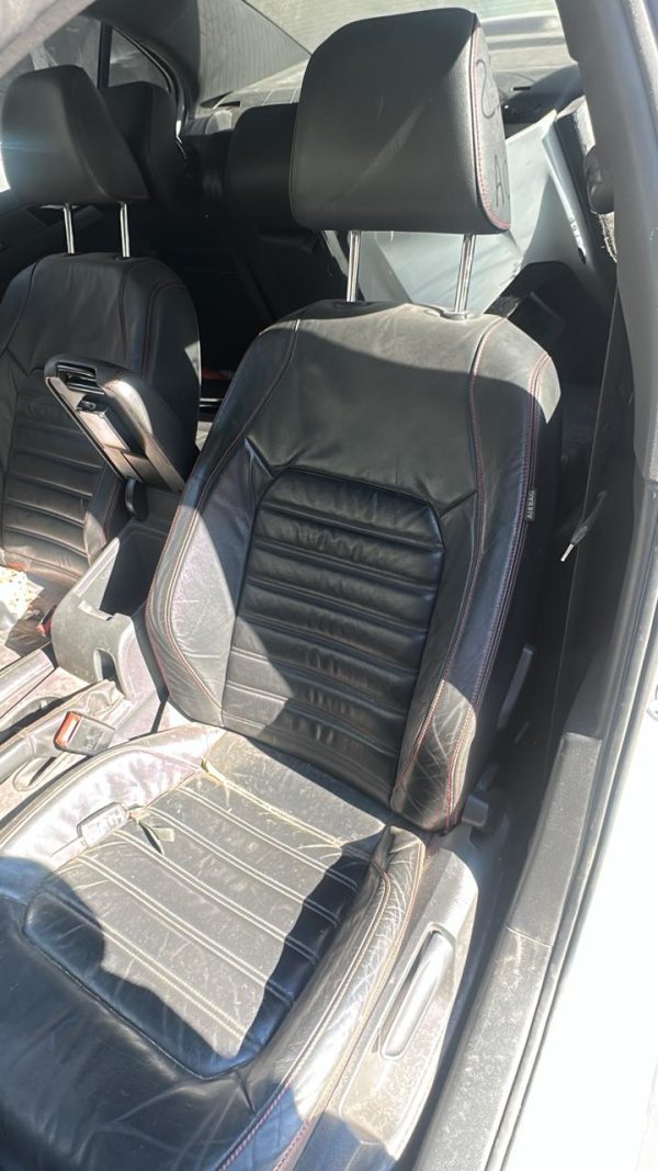 VW VOLKSWAGEN VENTO 2.0L GLI (AC334DG)