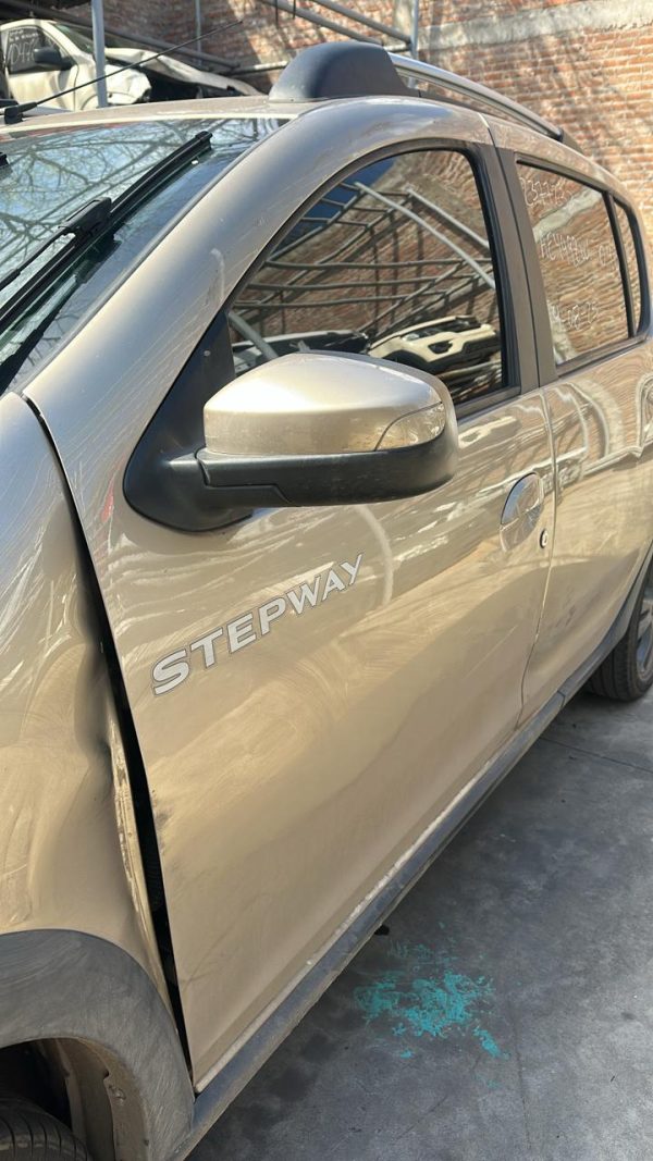 RENAULT SANDERO PH2 STEPWAY ZEN 1.6 (AE449ZW)