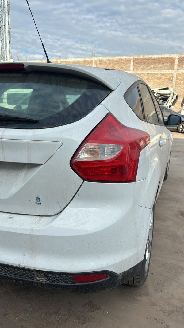 FORD FOCUS 5P 1.6L N MT S (NUC504)