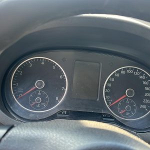 VW VOLKSWAGEN SURAN 1.6L 5D 717 (OAL132)