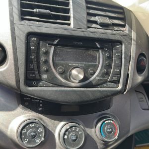 TOYOTA RAV4 4X2 A/T (MGL499)