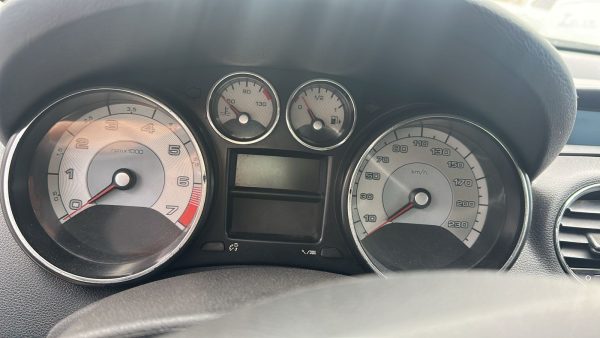 PEUGEOT 408 ACTIVE 1.6 (AB752MP)