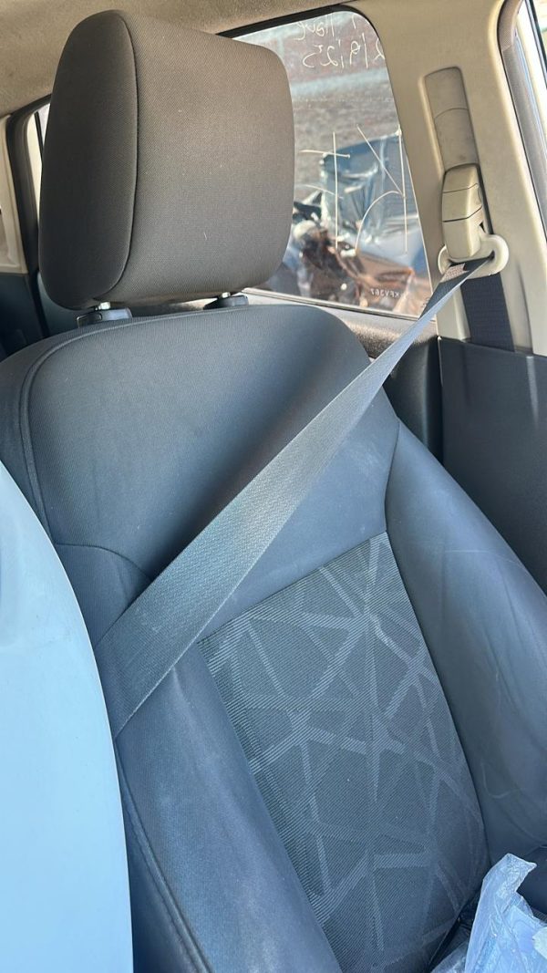 FORD FIESTA KINETIC DESIGN TITANIUM (KFV367)