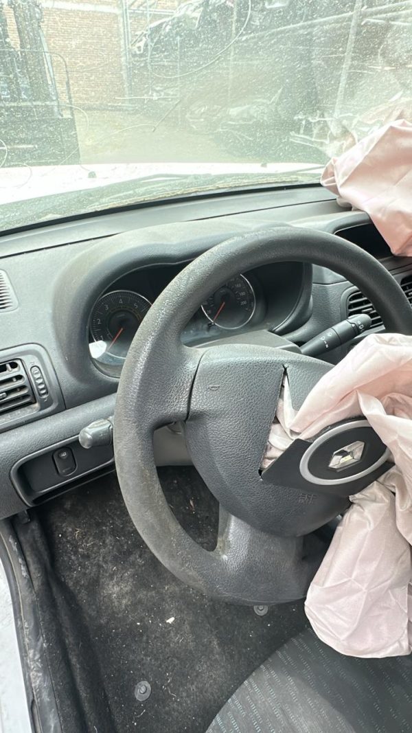 RENAULT CLIO MIO 5P CONFORT PACK (OOI560)
