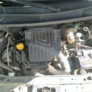 RENAULT NUEVO LOGAN AUTHENTIQUE 1.6 (AB805GP)